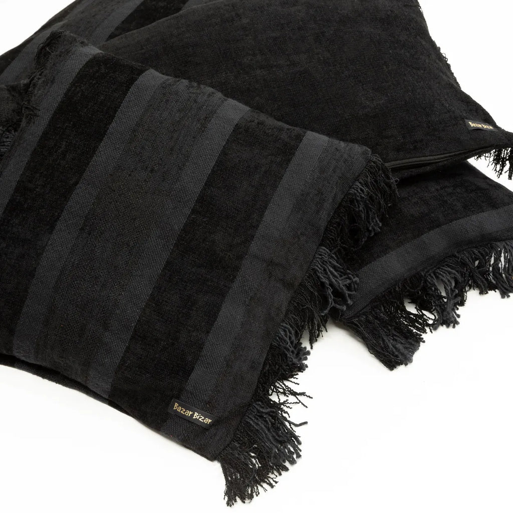 The Oh My Gee Pillowcase - Black Velvet - 35x100