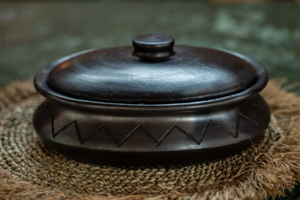 Le Pot Ovale Brûlé Avec Motif - Noir