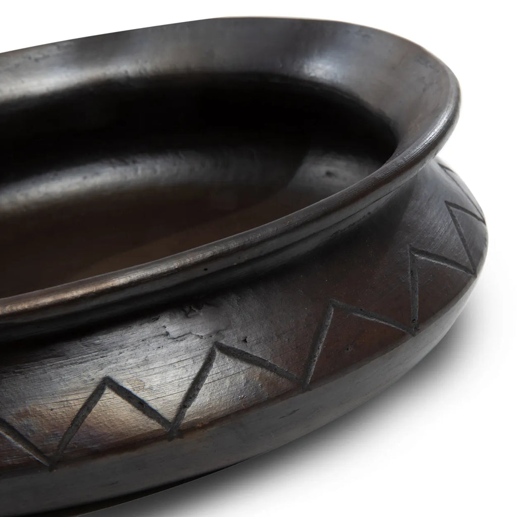 Le Pot Ovale Brûlé Avec Motif - Noir