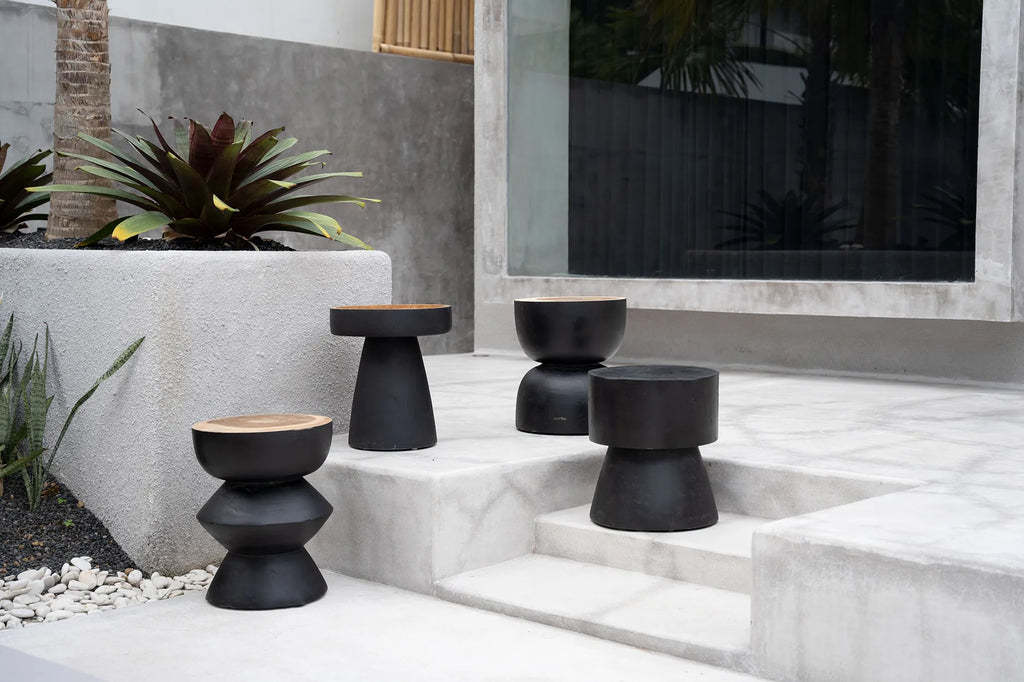 The Rayu Side Table - Black Natural